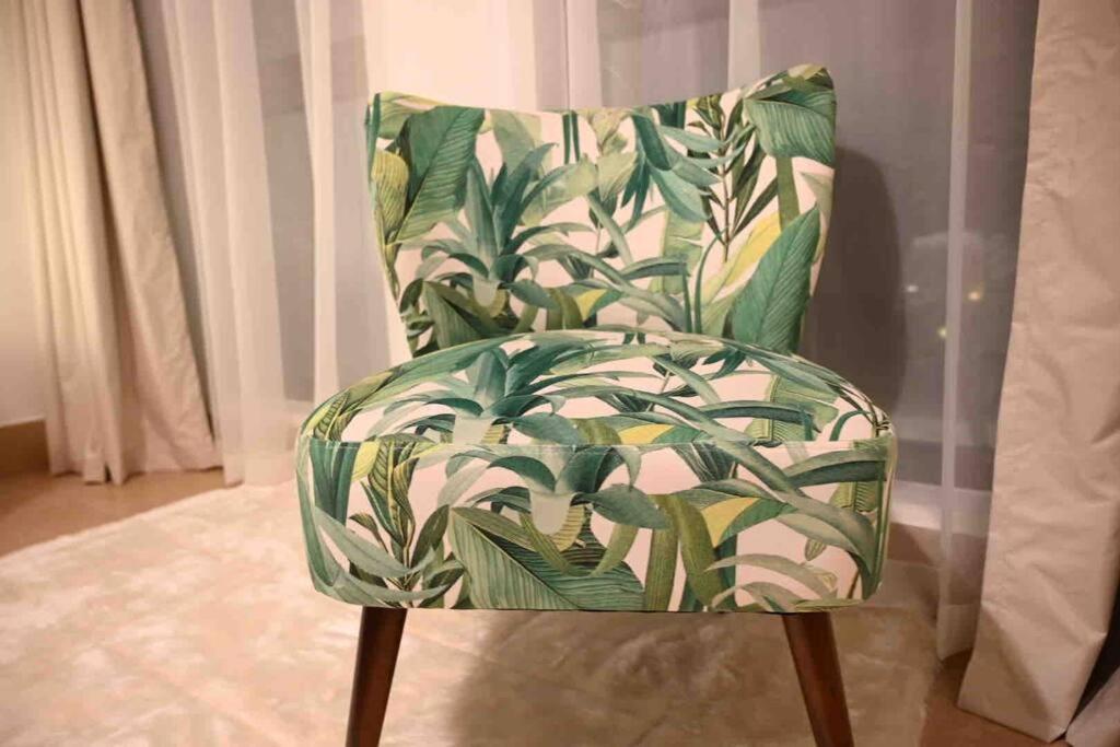 Brand New Furniture . Close To Dubai Mall. Экстерьер фото